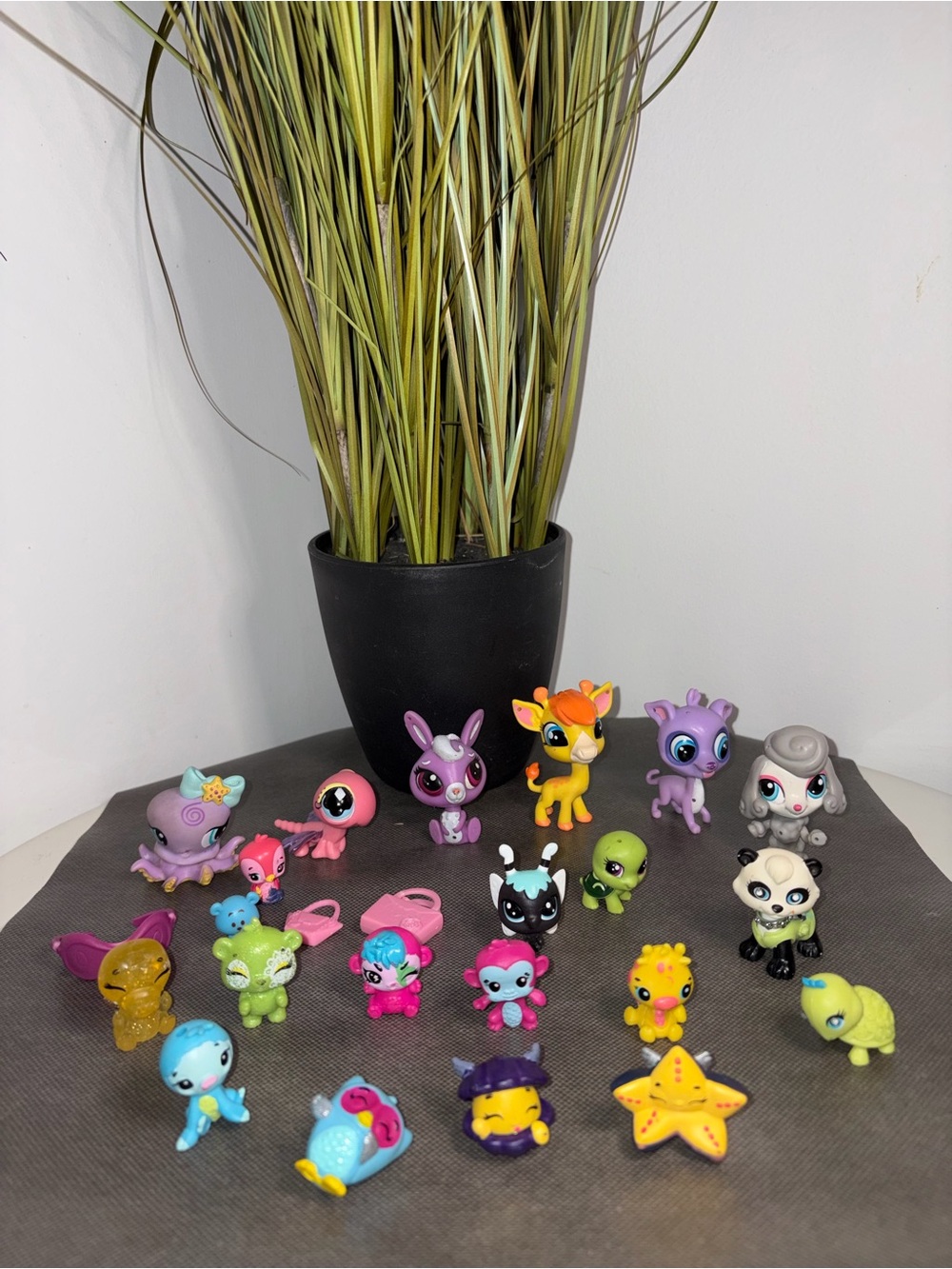 LPS/Hatchimals/Polly Pocket lot